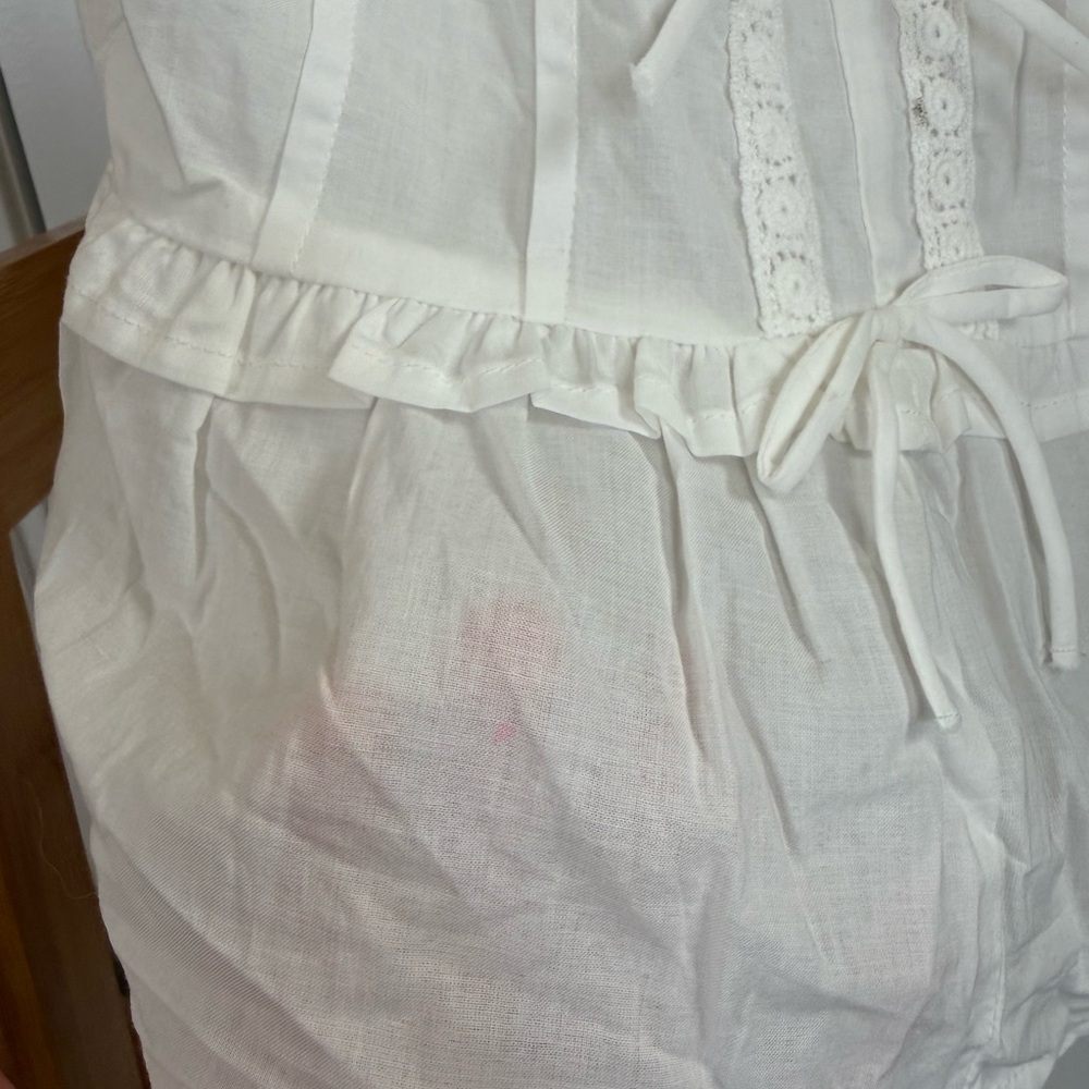 Art Class White Ruffled Top - Picture 4 of 4